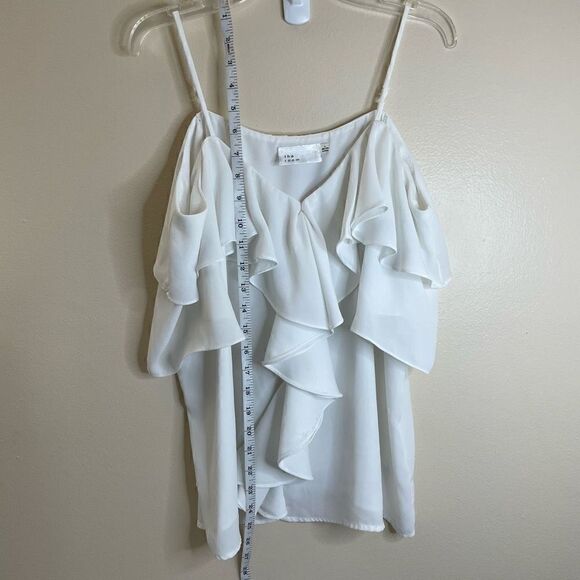 The Room| Cascading| Ruffle| Cold shoulder| Lightweight| large - Picture 5 of 15